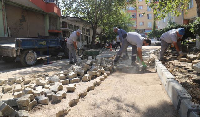 Turgutlu sokaklarında çalışmalar hız kesmeden devam ediyor