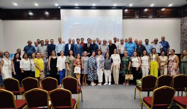 İzmir ve Manisa'da vakıflara yönelik eğitim verildi