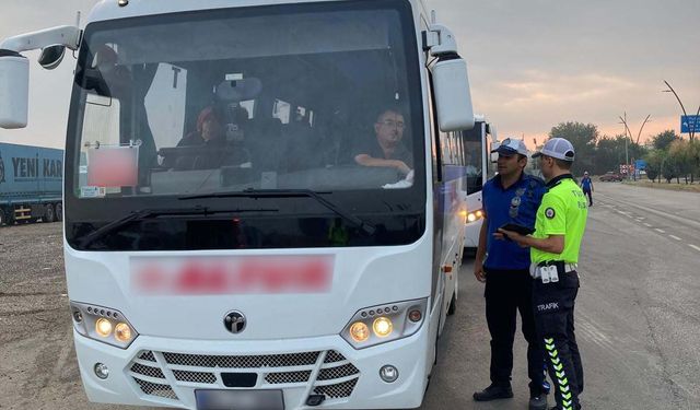 Manisa'da korsan servis taşımacılığı yapanlara ceza yağdı