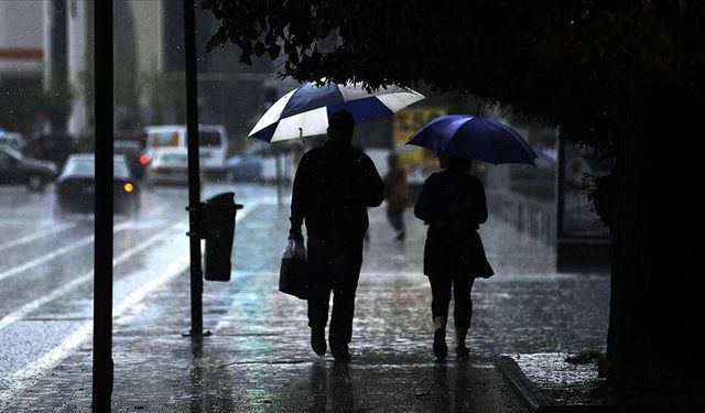 Manisa öğleden sonra sağanak yağışlı