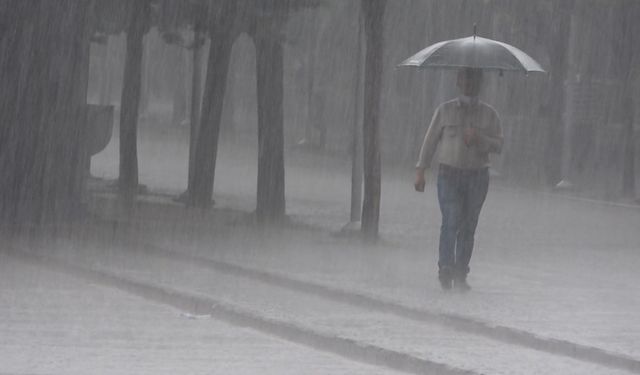 Meteorolojiden Manisa'ya kuvvetli sağanak uyarısı!