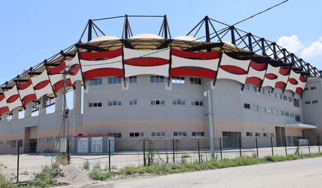 Turgutlu Stadyumu 11 yıllık çalışmadan sonra açılıyor