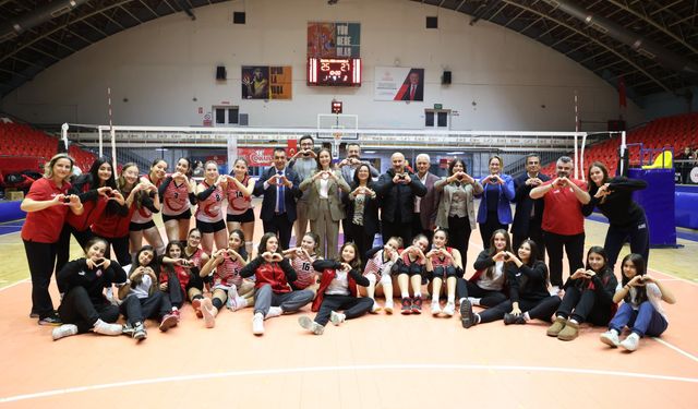 Şehzadeler'in kızları final yolunda hata yapmadı