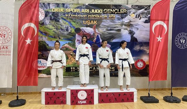 Salihlili judocu Merve Çınar Türkiye 2'ncisi oldu