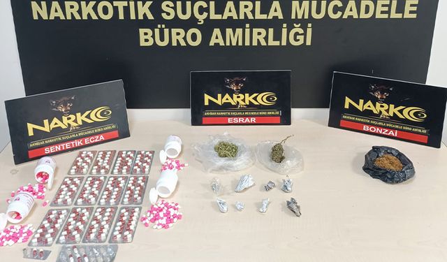 Akhisar'da zehir tacirlerine şok baskın!