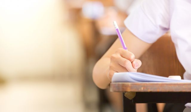 Okullarda serbest kıyafet dönemi sona eriyor