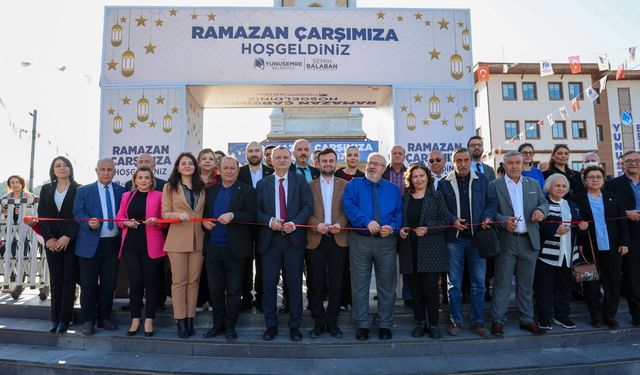 Yunusemre’de Ramazan Çarşısı kuruldu