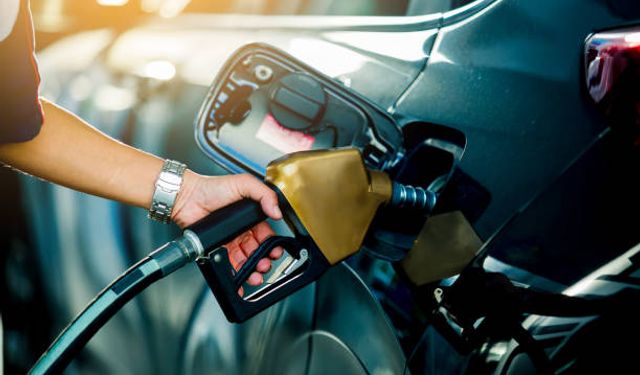 ABD piyasası brent petrolü vurdu: Motorine indirim geliyor