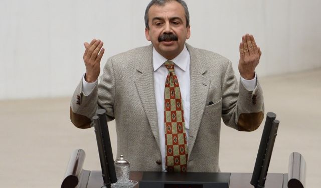 Sırrı Süreyya Önder'in hayati tehlikesi sürüyor