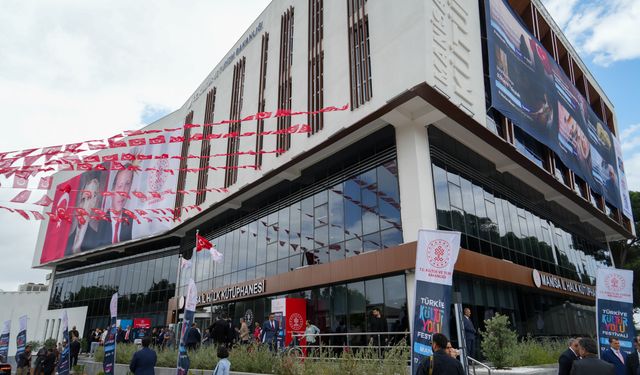 Manisa İl Halk Kütüphanesi açıldı