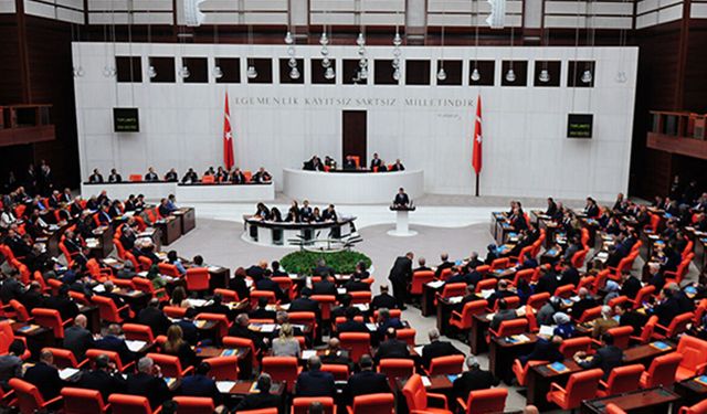 En düşük emekli maaşı belli oldu! TBMM'de gerginlik