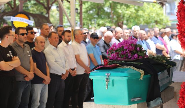 Manisalı Avukat Ali Kanıt son yolculuğuna uğurlandı