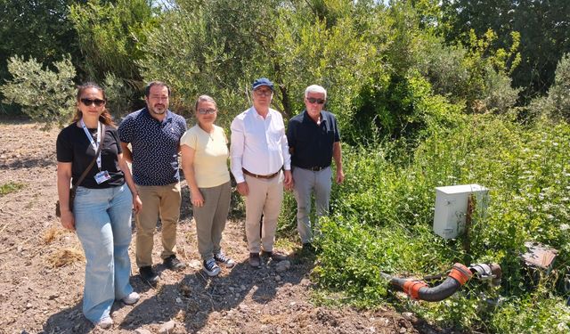 Yunusemre Belediyesi, çiftçilerin sulama sorunlarını çözüyor