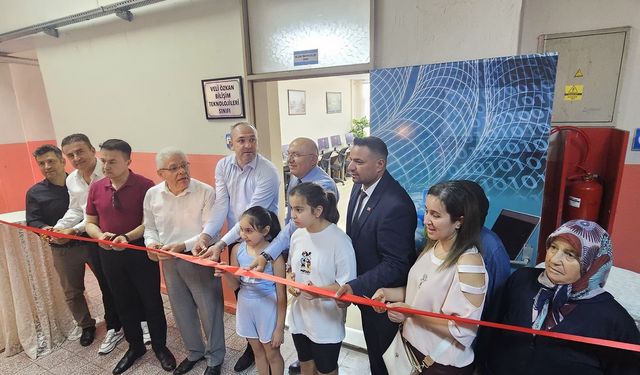 Alaşehir’de Bilişim Teknolojileri Sınıfı açıldı
