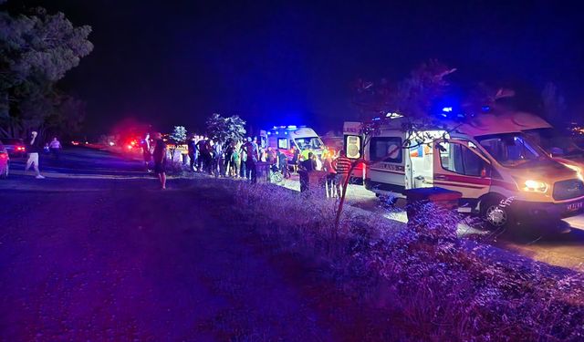 Manisa'da katliam gibi kaza: 6 kişi yaralandı