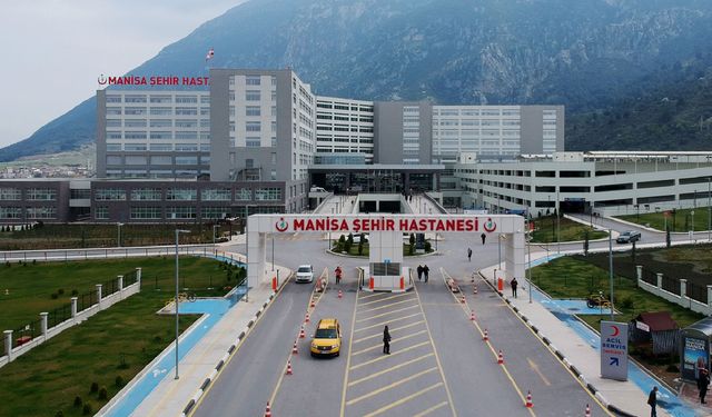 MANİSA'DA OTOMOBİLİN ÇARPTIĞI 2 YAŞINDAKİ ÇOCUK ÖLDÜ