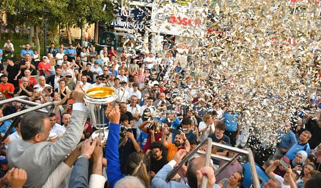 Yunusemre Belediyespor'dan şehir turu