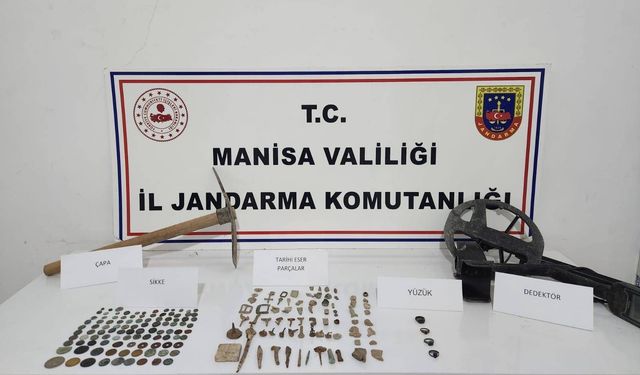 Manisa'da kaçak kazı yapan bir şahıs yakalandı