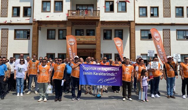 Yunusemre'deki memurlar greve gitti