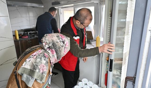 Manisa'da seyyar satıcılar ve okul kantinleri denetlendi