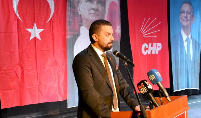 MANİSA'DAKİ İLKOKULDA AK PARTİ MARŞIYLA PROVA!