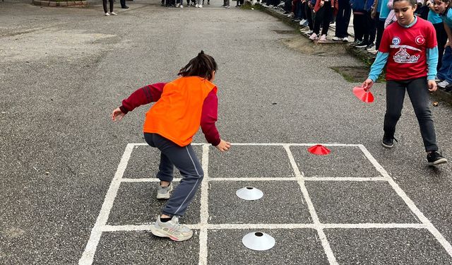 Cumhuriyet Bayramı coşkusu oyunla buluştu