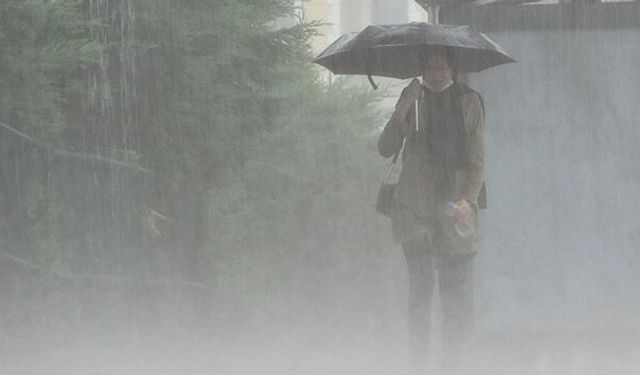 Manisa'ya yeni bir uyarı yapıldı: Kuvvetli sağanağa dikkat!