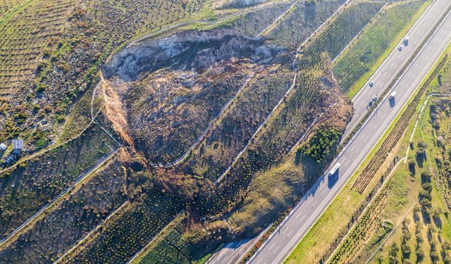 İstanbul-İzmir Otoyolu ulaşıma kapatıldı!