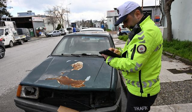 Manisa'da kent estetiği hamlesi: Hurda araçlara veda