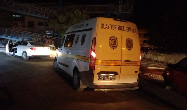 Manisa'da silahlar konuştu: Bir kişiyi vuran şüpheli kaçtı