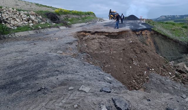 Selendi-Kula yolu ulaşıma kapatıldı!