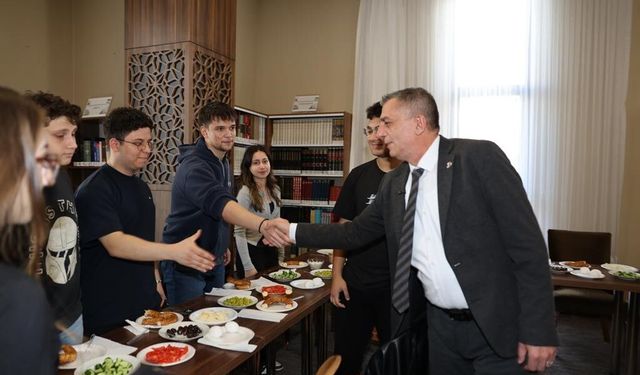 Başkan Şimşek'ten YKS'ye hazırlanan öğrencilere moral