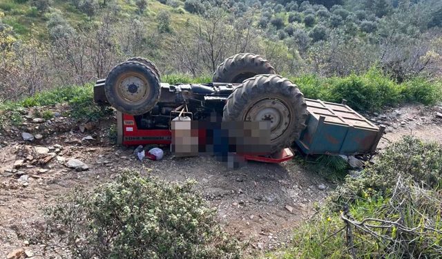 Manisa'da traktör devrildi: 3 ölü