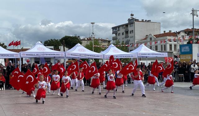 Manisa'da 23 Nisan coşkusu
