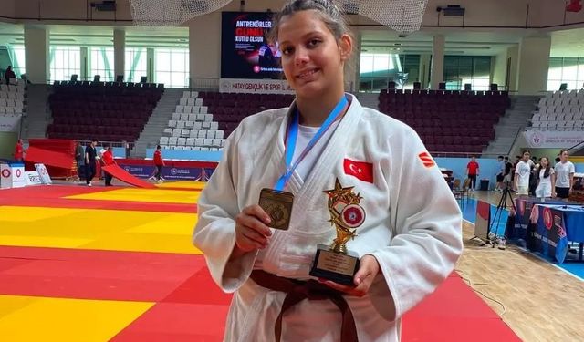 Manisalı judocu Hira Kılkış, Türkiye Şampiyonu oldu