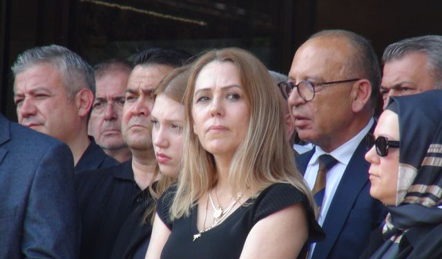 Ferdi Zeyrek vefatının birinci yılında anıldı