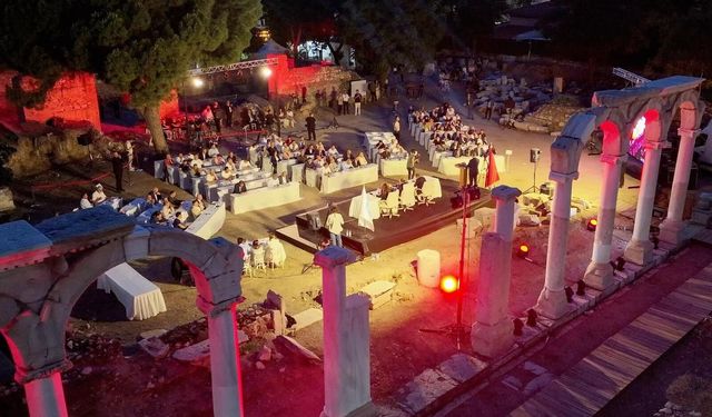 Büyükşehir'den Akhisar Thyateira Antik Kenti’nde tarihi meclis
