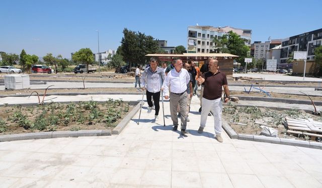 Başkan Balaban Muradiye'deki yeni yaşam alanı çalışmalarını inceledi
