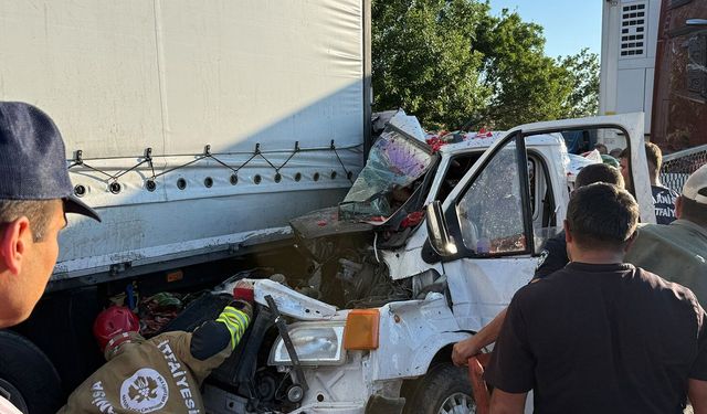 Manisa'daki feci kazada yaralanan genç hayatını kaybetti