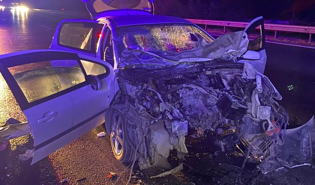 İzmir-Aydın otoyolunda feci kaza: 1 ölü, 3 yaralı