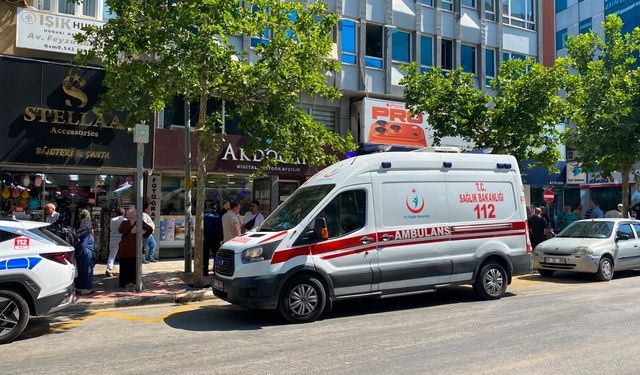 Manisa'da tanınmış fotoğrafçının 29 yaşındaki oğlu ölü bulundu