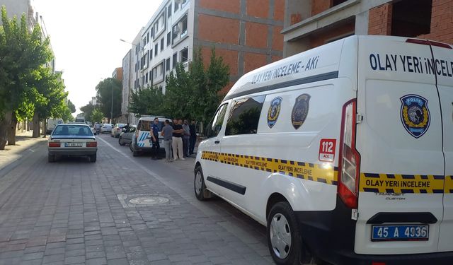 Manisa'da inşaattan düşen işçi hayatını kaybetti