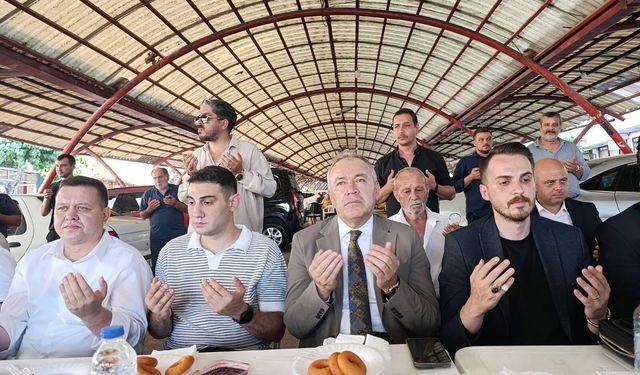 Alaybey Pazaryeri'ne Murat Öner'in ismi verildi