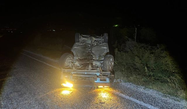 Manisa'da takla atan otomobilden burnu bile kanamadan çıktı