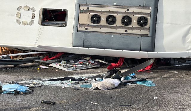 Otobüsteki son yolculuklarında eşini kaybetti