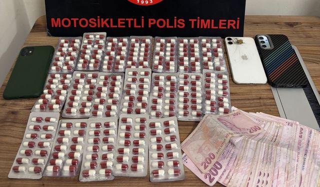 Manisa'da 2 şahsın üzerinde uyuşturucu yakalandı