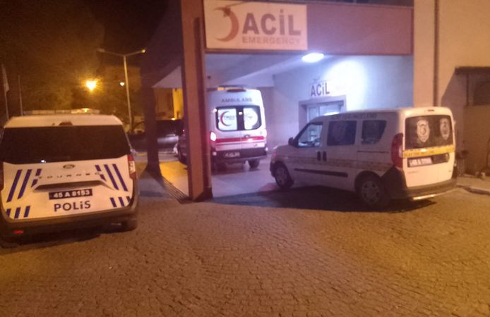 Manisa'da kendini yanlışlıkla vuran kişi yaralandı