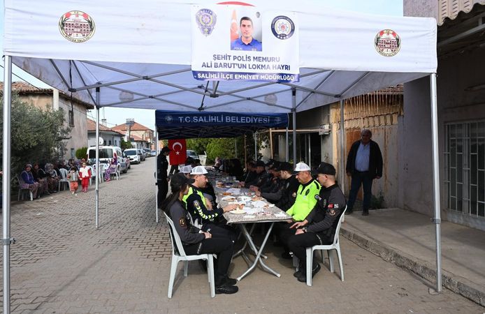 Şehit polis için lokma hayrı yapıldı