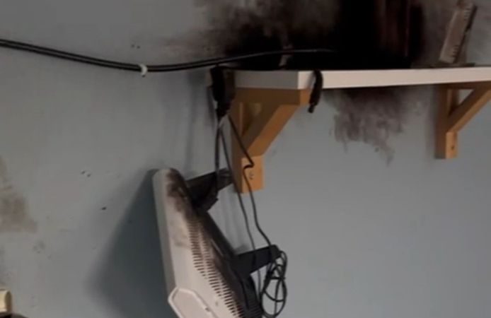 Manisa’da bir eve yıldırım düştü