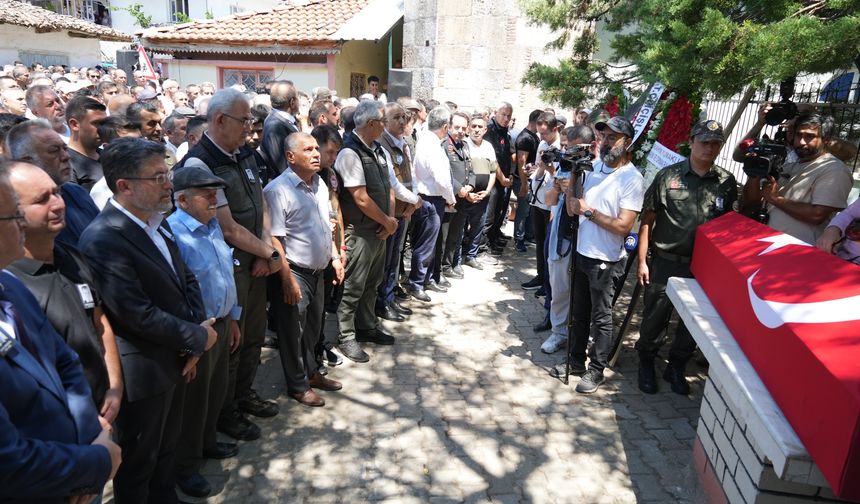 Bakan Yumaklı, Manisa'da şehit orman müdürünün cenazesine katıldı